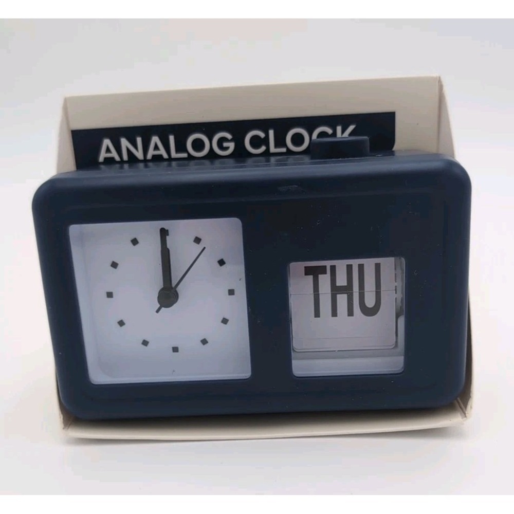 2 - Analog Clock retro flip (blue) Bullseye Playground New 2025 desk / tabletop